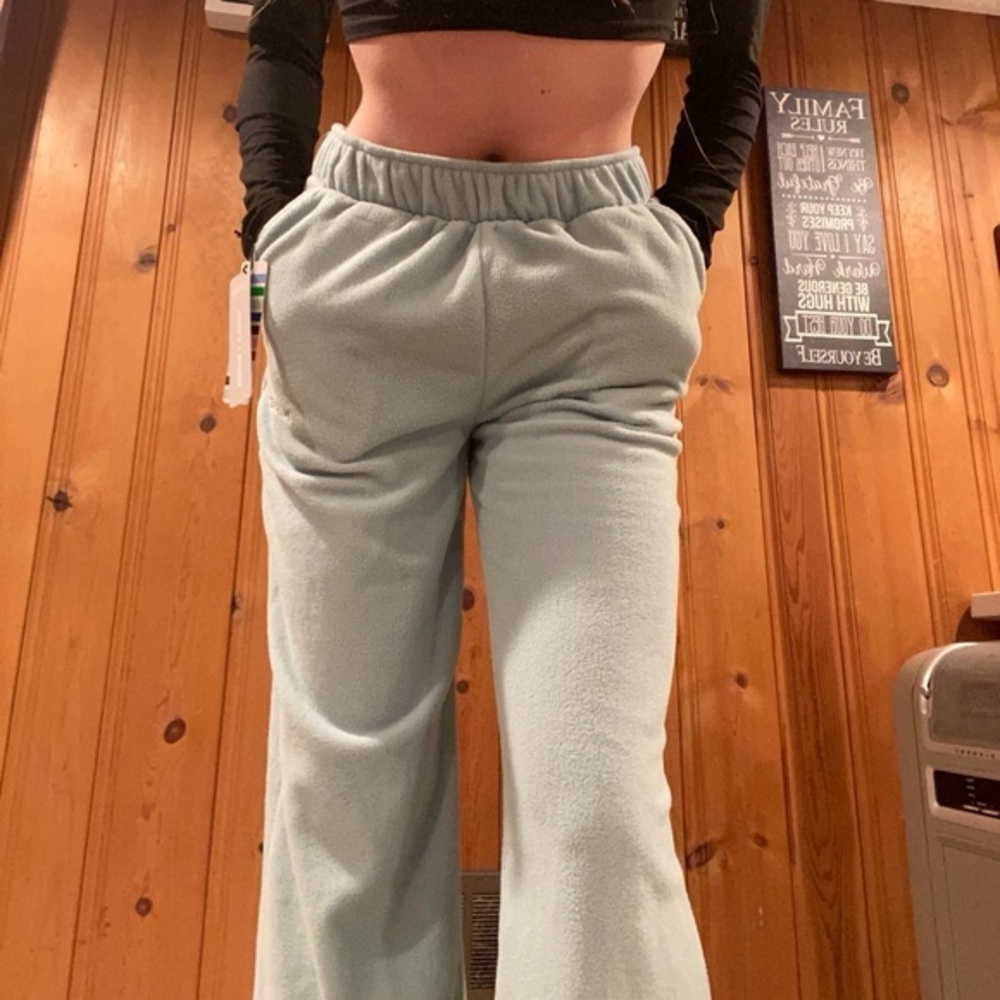 PANTONE beige sweatpants